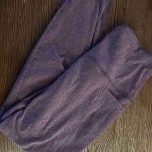 Women’s Beyond Yoga Purple Leggings, Size Medium